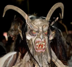 El Krampus y Krampusnacht: Que saber  para disfrutar de la experiencia. Guía esencial para el visitante